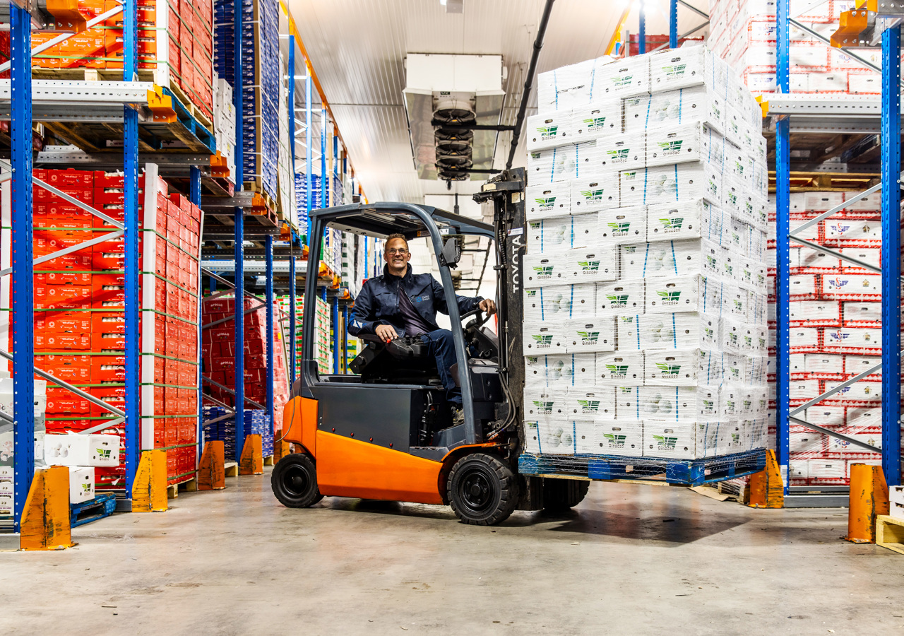 Koelcel met heftruck