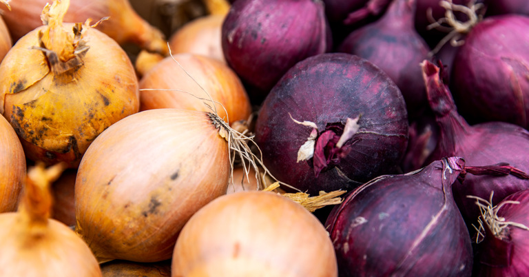 Red and yellow onions